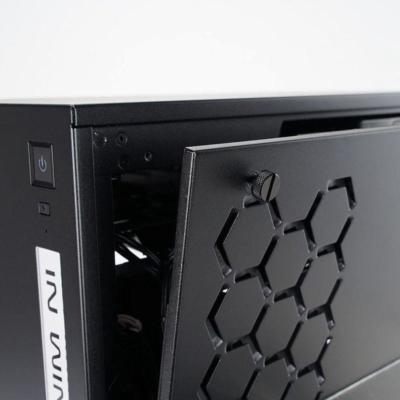 公式の店舗 IN WIN 強化ガラス製サイドパネル採用 ミニタワーPCケース