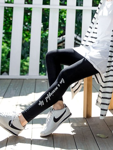 涼感彈力英文印字內搭褲