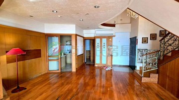 淡水 暮色觀海 四房 雙車｜新北市淡水區學府路