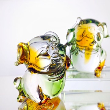 【福兔送金】可愛玻璃招財豬對 含水晶底座、小元寶