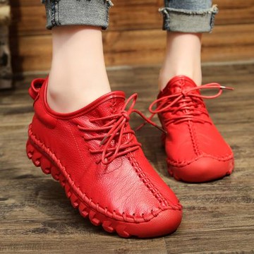 春秋款軟皮黑色小皮鞋女紅色平底單鞋防滑休閑真皮舒適軟底媽媽鞋