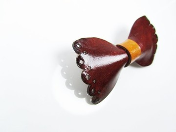 手工造型皮革蕾絲 蝴蝶結 髮夾 瀏海夾 領結 - 紅茶色