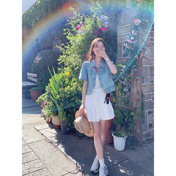 曾小咸藍色復古寬松短袖牛仔襯衫