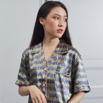 Vana 緞面睡衣組 短袖七分褲 條紋款