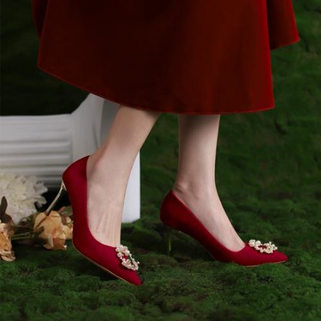 秀禾服婚鞋女2025新款細跟中式紅色高跟鞋婚紗酒紅色新娘結婚單鞋