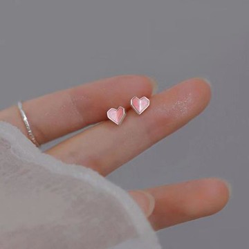 德信925純銀愛心耳釘女2022年新款小眾設計感氣質耳環輕奢耳飾