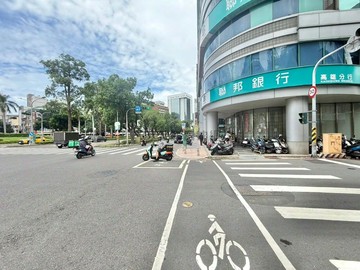 金融商圈 | 寶成中正捷運 | 三車位景觀商辦大樓｜高雄市苓雅區光華一路