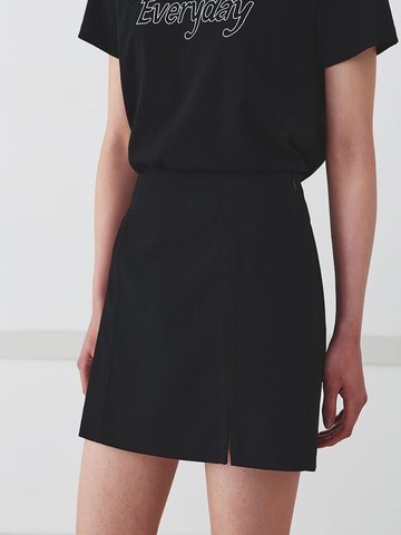 Line Point Mini Skirt [Black] (KE5327M035)