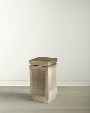 Metal Pedestal, 24"