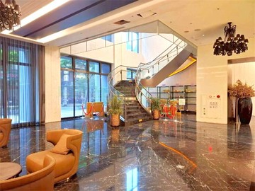 鋼骨晶麒露台戶｜台北市萬華區康定路