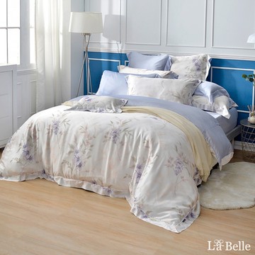 【Great Living格蕾寢飾】義大利La Belle 紫煙濛濛 特大天絲四件式防蹣抗菌吸濕排汗兩用被床包組