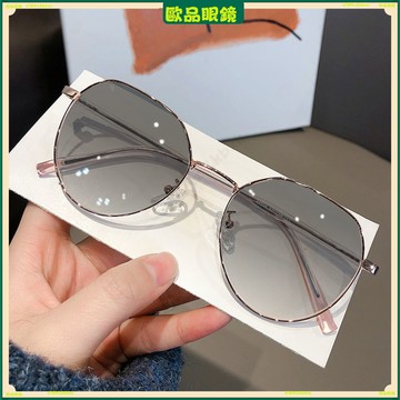✨變色近視眼鏡✨韓版超輕變色近視眼鏡 有度數無度數眼鏡 潮流時尚近視眼鏡 鍍藍膜近視眼鏡 近視眼鏡 平光眼鏡 眼鏡