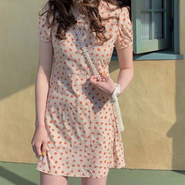 2022年新款夏季韓版氣質超仙初戀收腰顯瘦波點泡泡袖碎花連衣裙女