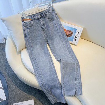 淺藍色八九分直筒牛仔褲女2025年春秋季新款褲腳開叉煙管褲小個子