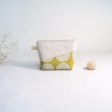 現貨手作花花化妝包收納包-黃底