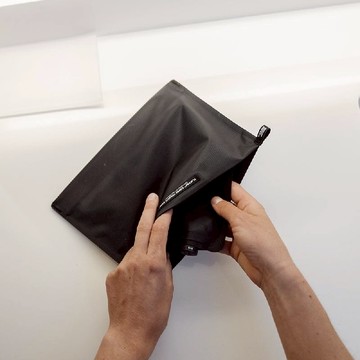 FlatPak™ Zipper Toiletry Case防水拉鍊旅行盥洗包 灰白色