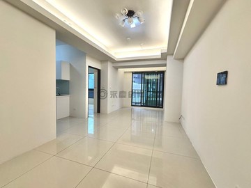 市中心/江山朵夫/亮麗2房+車位/三面採光｜新竹市北區江山街