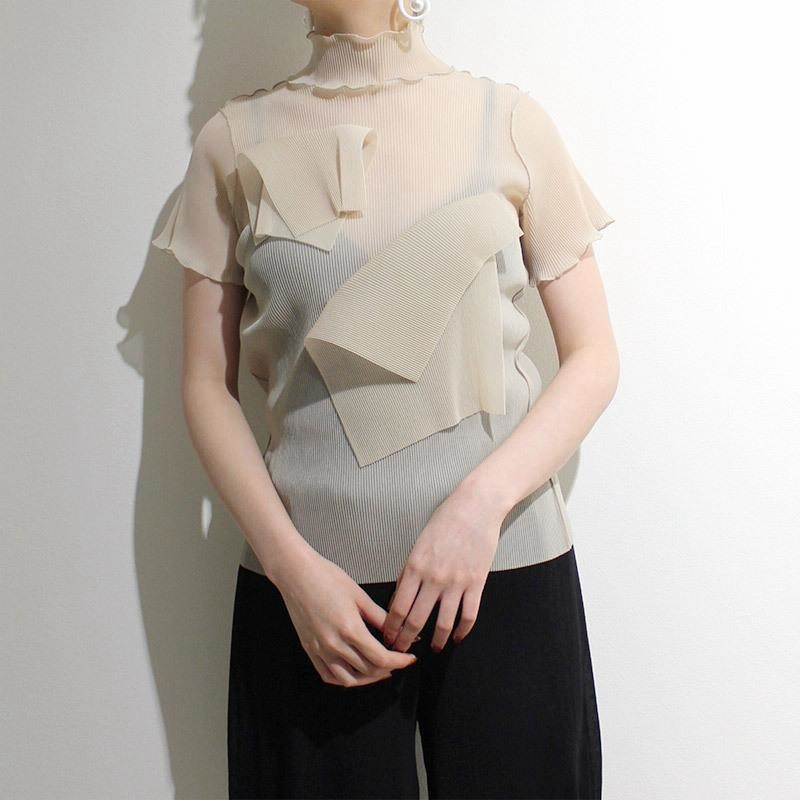 コトハヨコザワ kotohayokozawa プリーツトップス ベージュ レディース 半袖 シアー SHORT SLEEVE TOP HIGH  NECK -BEIGE- | LINEショッピング