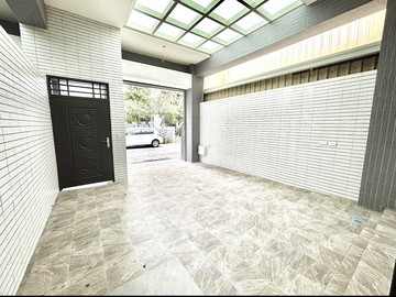 太平宜欣國小全新大地坪車庫電梯別墅｜台中市太平區仁和街