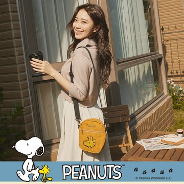 SNOOPY x Kiiwi O! 聯名款．復古隨行斜背袋 糊塗塔克