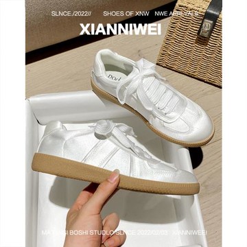 西班牙小眾綢緞小白鞋女2025新款德訓鞋平底休閑運動單鞋帆布板鞋