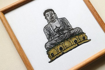 刺繡掛畫  / 大佛