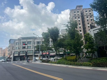 13期旁泓瑞恆昕優質面寬7米5店面｜台中市南區東興路一段