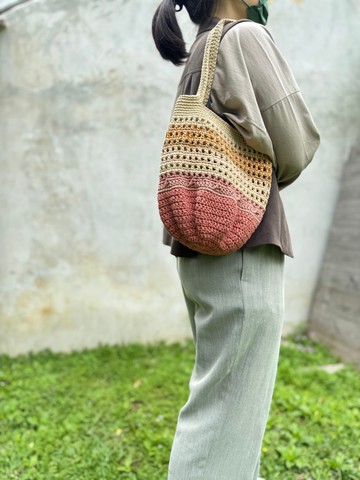 肩背圓底洞洞包 手工編織 棉