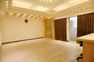 三多商圈/雙捷運/高樓層/核心地段宅｜高雄市苓雅區復興二路