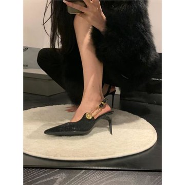 宴會黑色水鉆高跟鞋女2025年新款尖頭細跟金屬一字扣性感淺口涼鞋