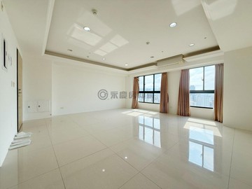 裕誠河堤商圈｜花賞高樓景觀3+1房+大平車｜高雄市左營區辛亥路