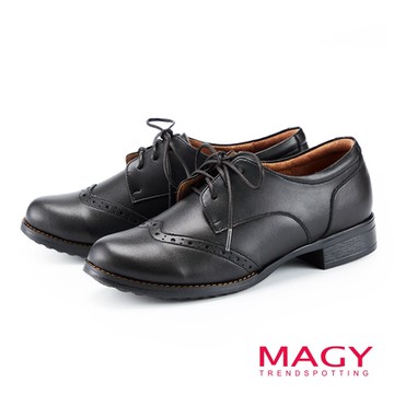 MAGY 英倫風牛貼皮綁帶低跟牛津鞋 黑色