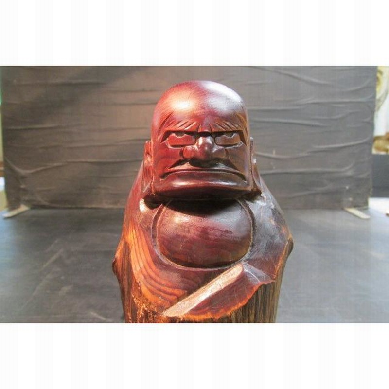 松の仁彫り出し達磨 1200g 置物 木製 銘木 彫刻 木彫り