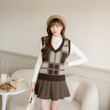 疊穿加倍Q！格紋撞色V領針織背心 GJ186061【現貨】
