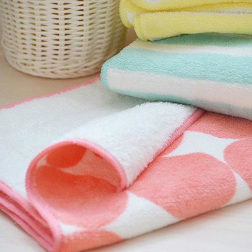 泡泡糖 幾何系列超細纖維3倍吸水浴巾(四款可選) 天空藍