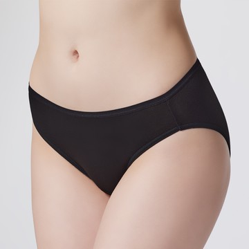 SWEAR 思薇爾 思茉希系列 M-XXL 素面 低腰 三角 女內褲 (黑色)