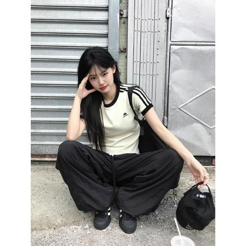 【2天出貨】100%純棉 短袖T恤女   新款夏季正肩韓係小衆修身短款設計感上衣
