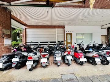 R14捷運【巨蛋旁面寬5米店面】低總價★邊間｜高雄市左營區新莊一路