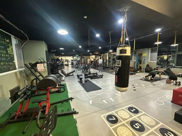 漢神巨蛋農十六商圈收租樓店｜高雄市鼓山區裕誠路