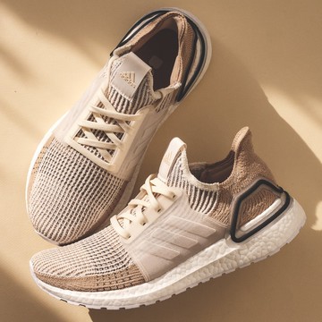正品Adidas Ultra Boost 19 B75878 奶茶卡其編織慢跑鞋推薦| (舊)蝦皮-購物| LINE購物