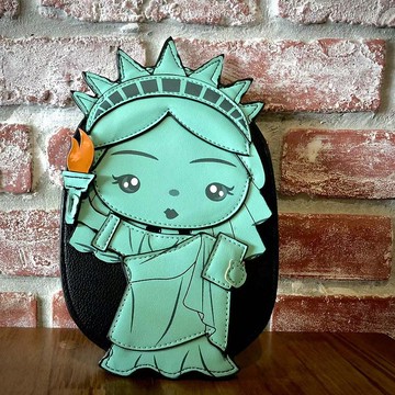 自由女孩童趣造型斜揹包 Statue of Liberty Cross Body Bag