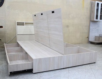 【歐風別館】米雅五尺雪松色床頭箱+白雪杉上掀三抽床底【基隆至台中免運費】