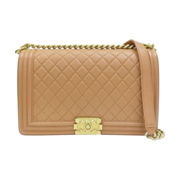 CHANEL 香奈兒 奶茶色 菱格紋 羊皮 BOY 28 鍊帶肩背包 金釦 【二手名牌BRAND OFF】