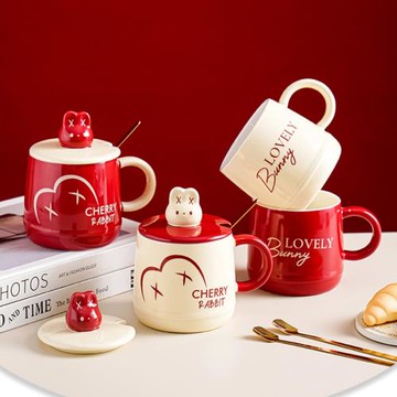 杯子家用喝水杯辦公室喜慶紅色清新簡約英文拼色陶瓷杯帶蓋馬克杯