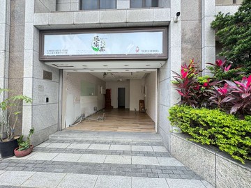 (汐止恩豪)推薦正中興路1樓店面+雙車位近福德康寧｜新北市汐止區中興路