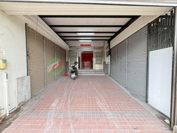 潭子大明高中旁透天別墅｜可住可店｜台中市潭子區潭興路一段