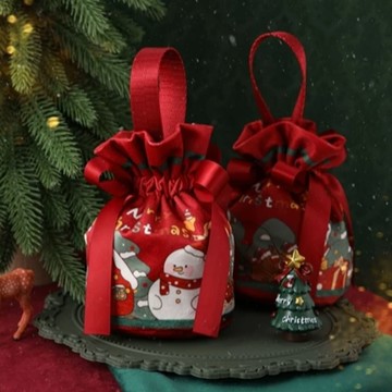 送隨機蠟燭【Giftpro 禮物】夢幻平安夜蘋果袋 聖誕節禮物袋 束口袋 禮物袋 聖誕禮物🎁🎄 (隨機出貨版)