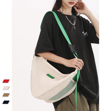 斜挎包男士2023新款小眾原創三角包女大容量百搭運動風單肩郵差包