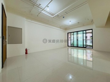 美術館｜皇苑御之苑｜全新未住三房平車豪邸｜高雄市鼓山區馬卡道路