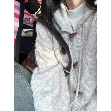 軟糯慵懶風牛角扣連帽外穿毛衣秋冬2025新款開衫外套女高級感上衣